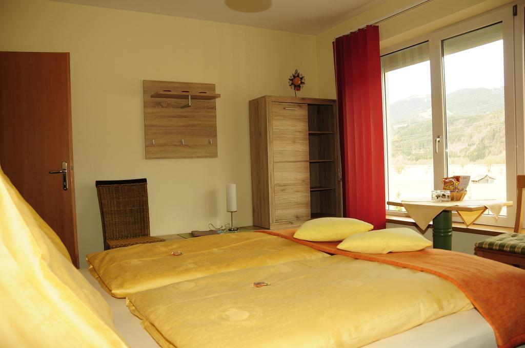 Hotel Garni Zerza Tröpolach Exteriör bild