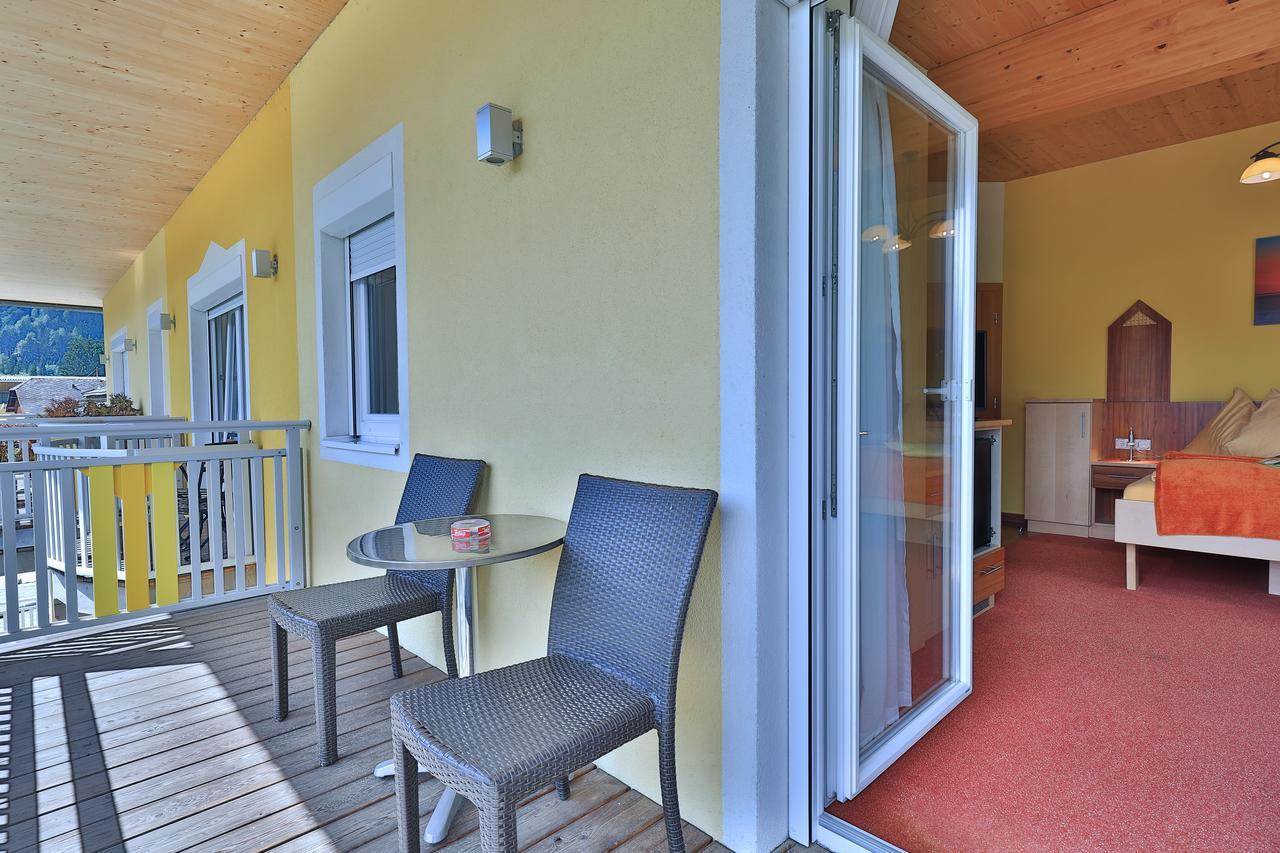 Hotel Garni Zerza Tröpolach Exteriör bild