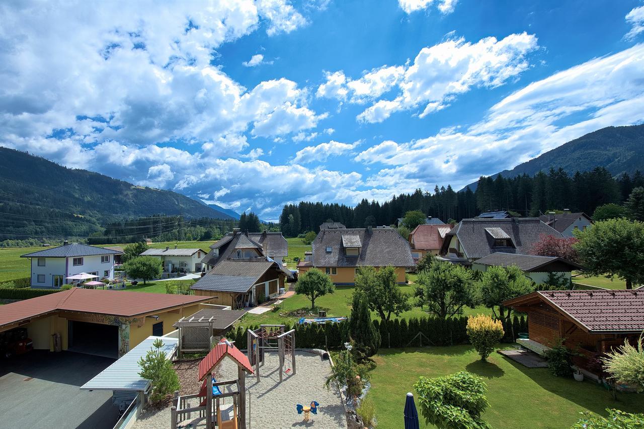 Hotel Garni Zerza Tröpolach Exteriör bild