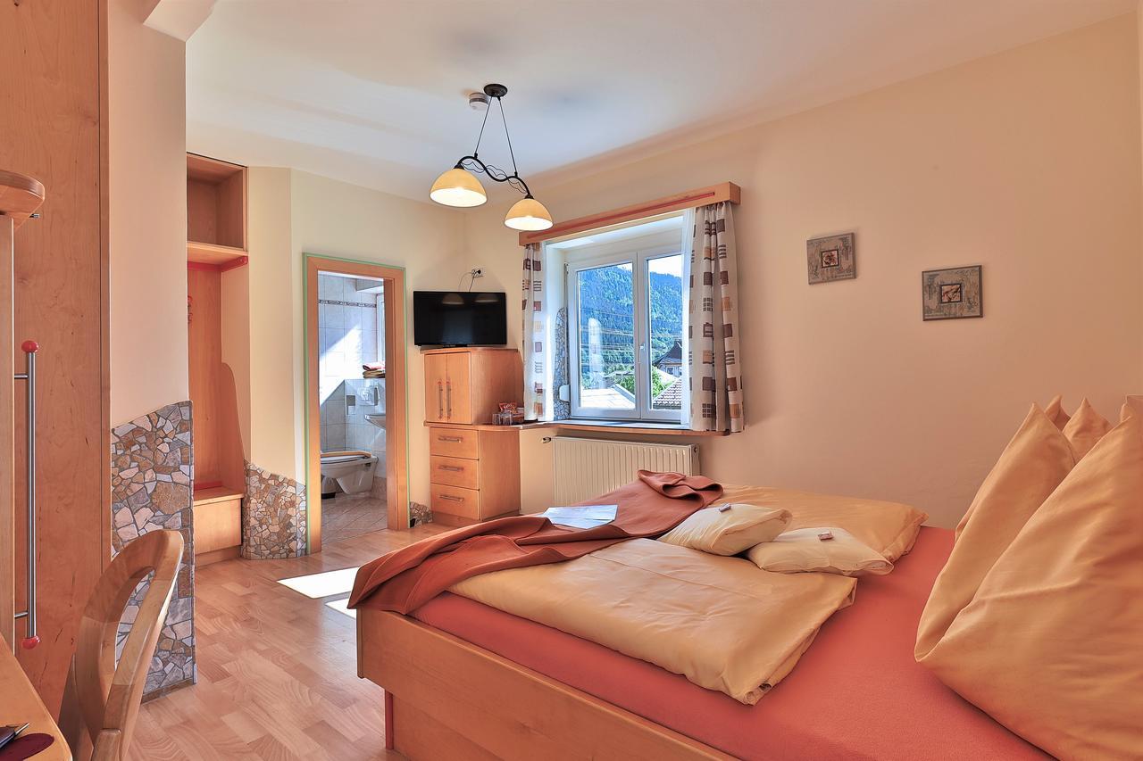 Hotel Garni Zerza Tröpolach Exteriör bild