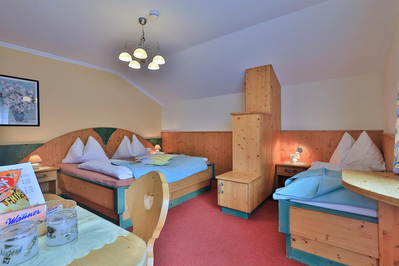 Hotel Garni Zerza Tröpolach Exteriör bild