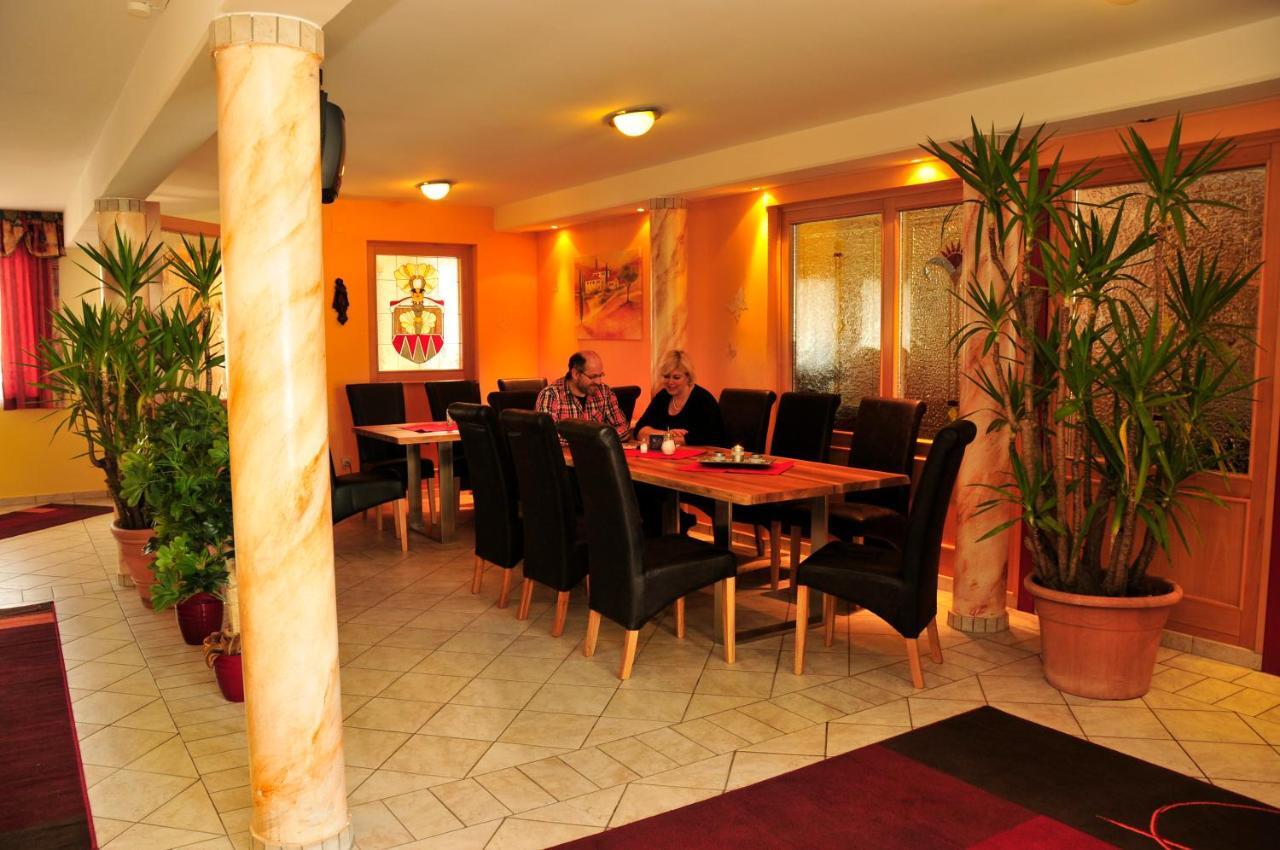 Hotel Garni Zerza Tröpolach Exteriör bild